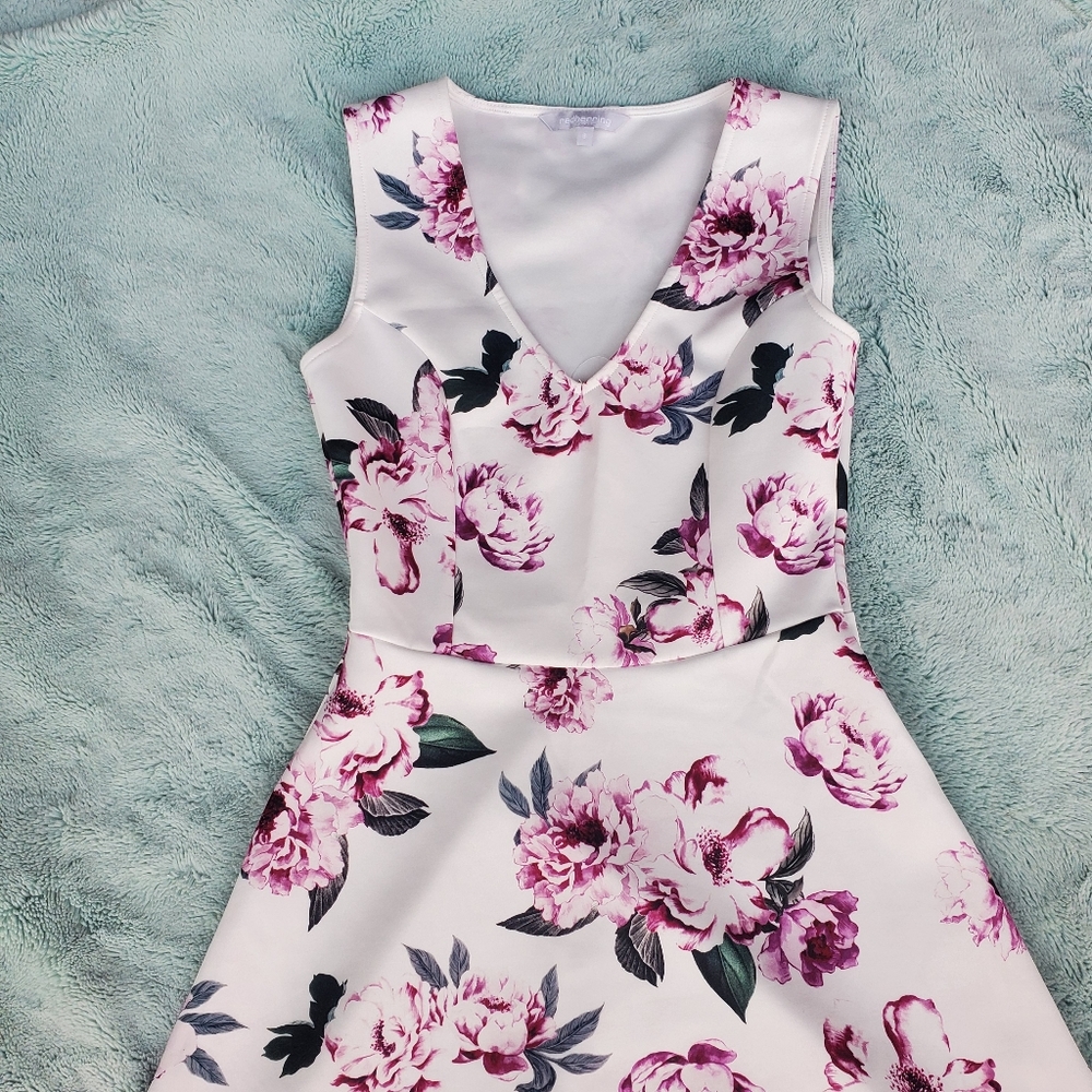 Summer Floral Dress Size Small